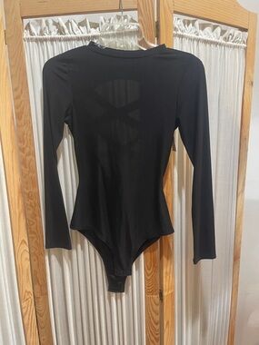 Black Long-Sleeve Bodysuit Top - Classic Slim Fit